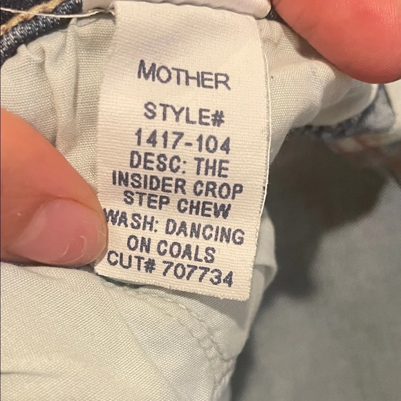 Women’s MOTHER The Insider Crop Step Chew Jeans Dancing on Coals - Picture 8 of 9